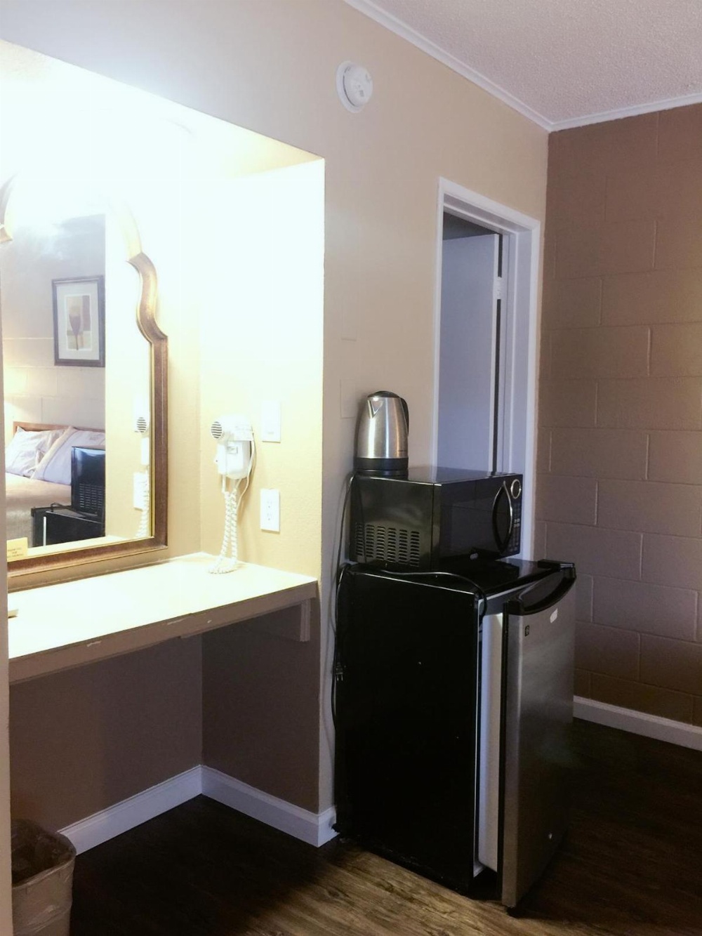 Room image 1